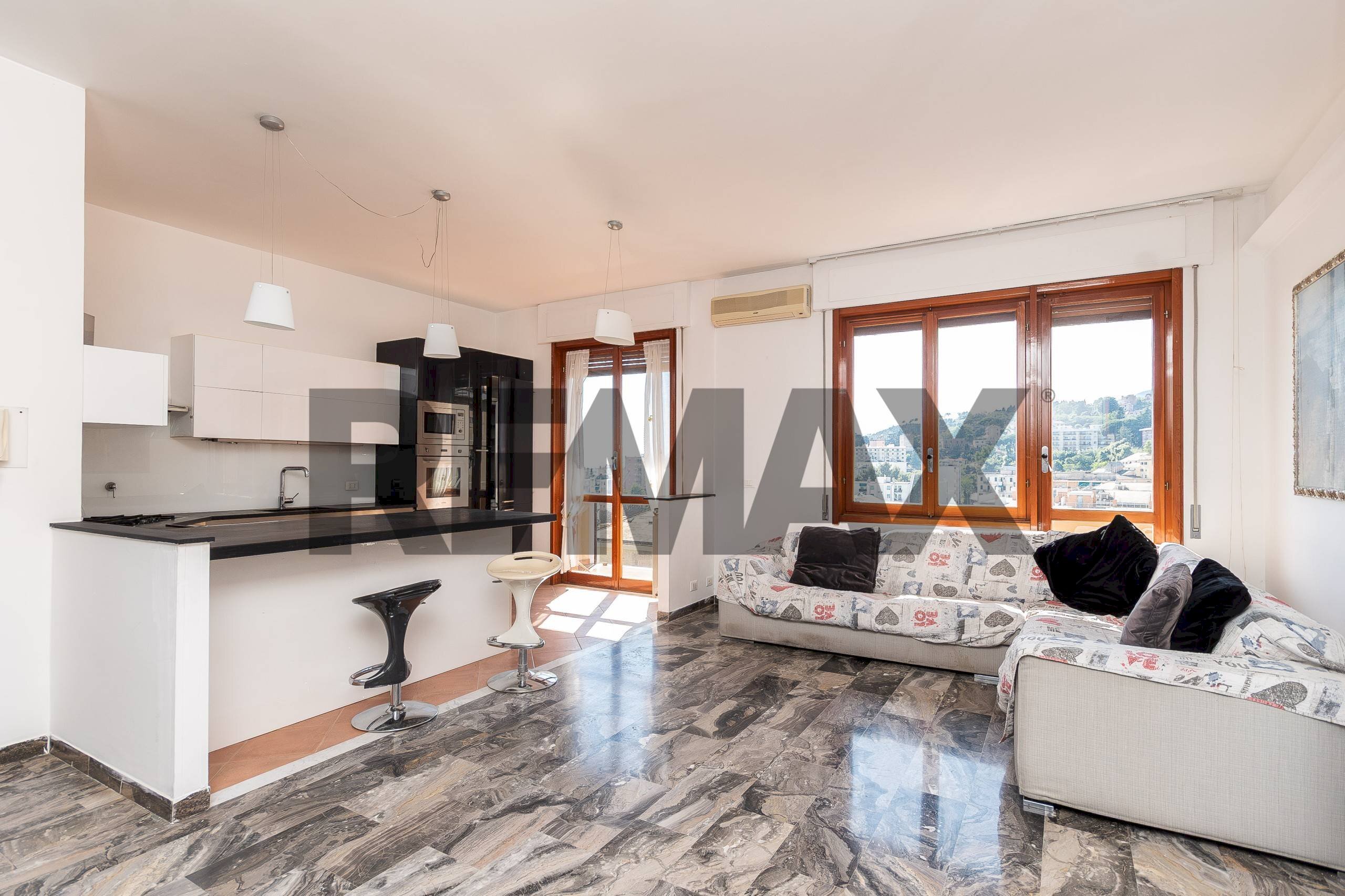 Soggiorno - Appartamento Via Pian Di Forno
 
15, Genova - foto 1