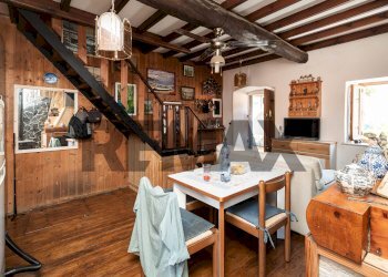 Sala da pranzo - Quadrilocale Via della Libertà
 
31, Bargagli - foto 12