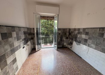 Stanza vuota - Quadrilocale Via Stefanina Moro
 
103, Genova - foto 3