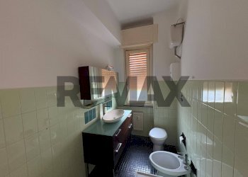 Bagno - Quadrilocale Via Stefanina Moro
 
103, Genova - foto 12