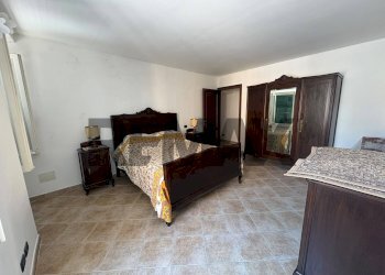 Camera / camera da letto - Quadrilocale Via Delle Fabbriche
 
23B, Genova - foto 7