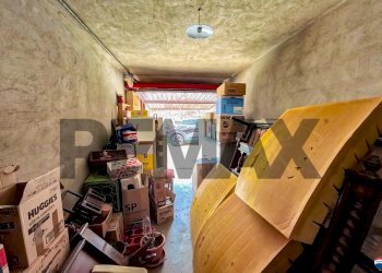 Dispensa di stoccaggio - Four-room apartment Roma
 
2, Trisobbio - photo 13