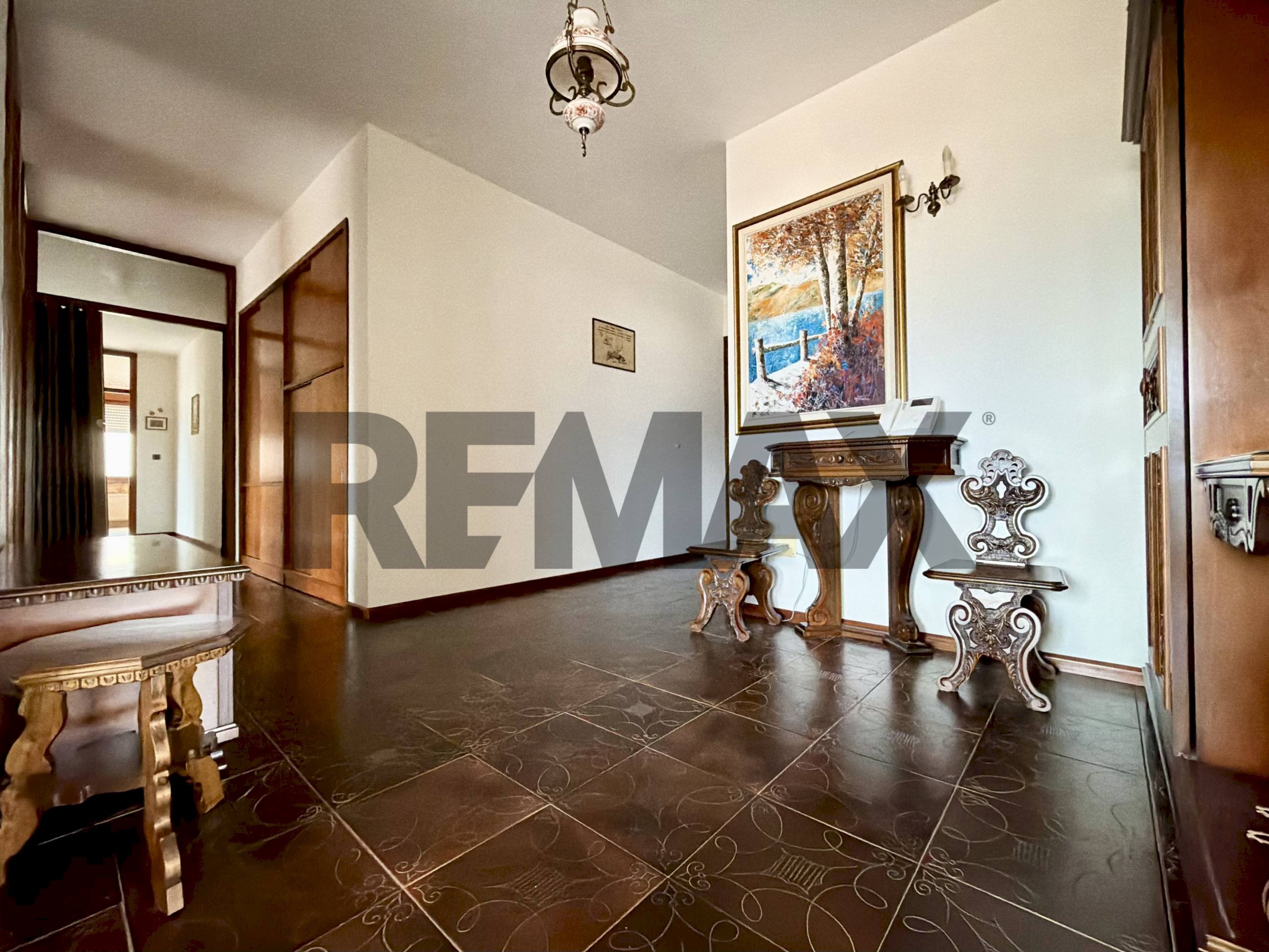 Hall / corridoio - Quadrilocale Via della Vittoria
 
22, Tolmezzo - foto 3