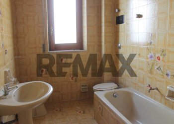 Bagno - Independent house Via Leone
 
20, San Cipirello - photo 13