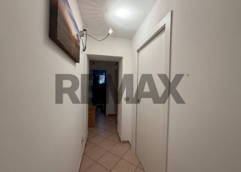 Hall / corridoio - Casa indipendente via del vespro
 
44, Palermo - foto 19