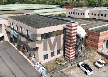 Edificio all\'aperto - Office via Nazionale
snc, Luzzana - photo 2