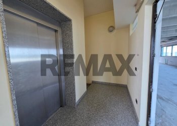 Hall / corridoio - Office via Leonardo Da Vinci
13, Carobbio degli Angeli - photo 17