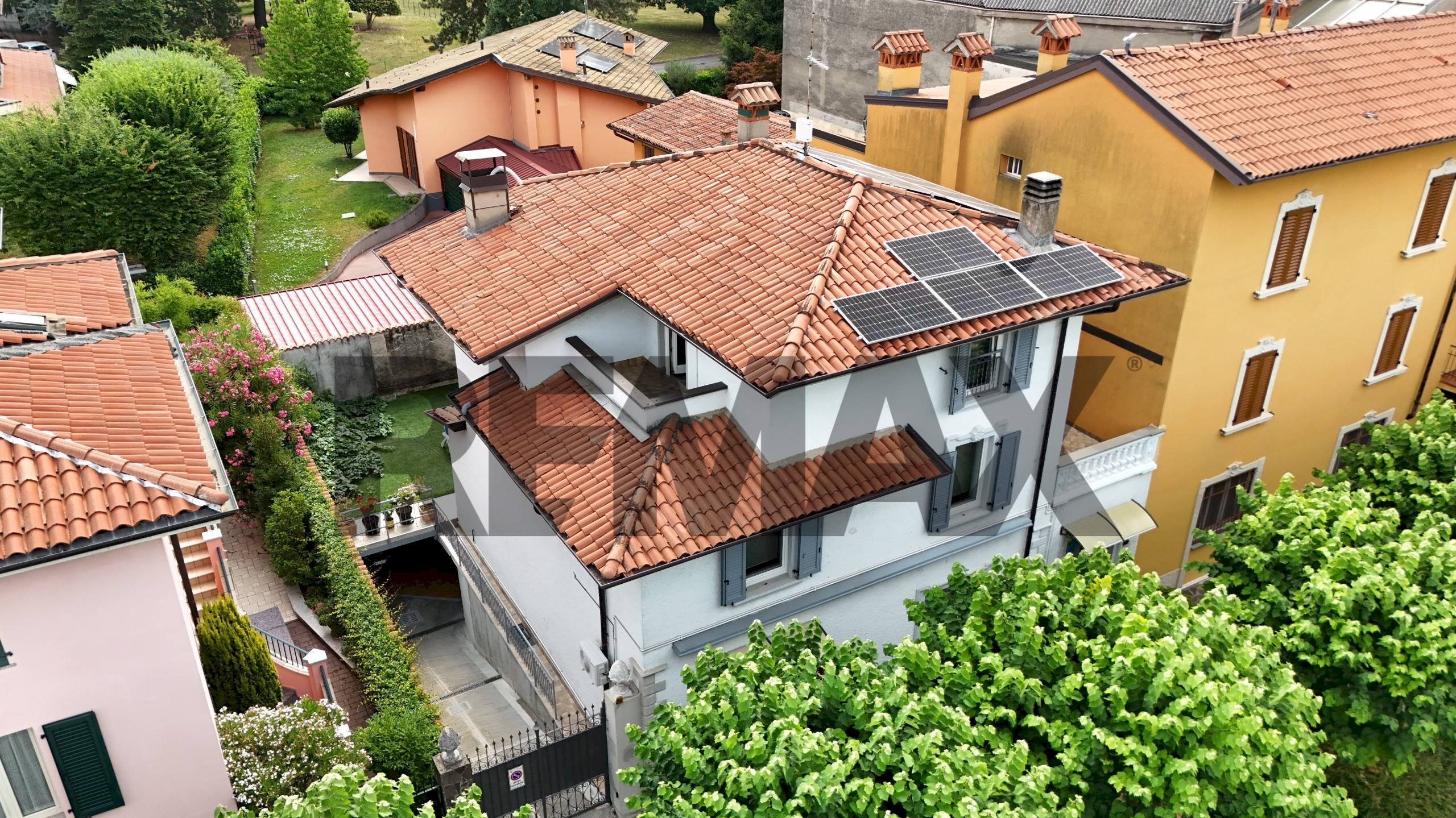 Casa all\'aperto - Villa via Locatelli
97, Trescore Balneario - foto 2