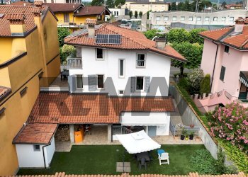 Casa all\'aperto - Villa via Locatelli
 
97, Trescore Balneario - foto 3
