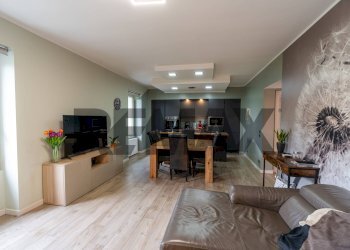 Sala da pranzo - Villa via Locatelli
 
97, Trescore Balneario - foto 6