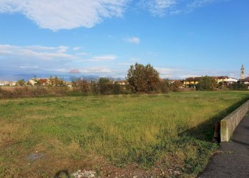 Giardino - Terreno edificabile via Larga, Calcinate - foto 4