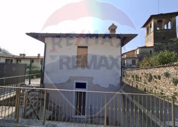 Casa all\'aperto - Independent house via Cesare Battisti, Zandobbio - photo 13