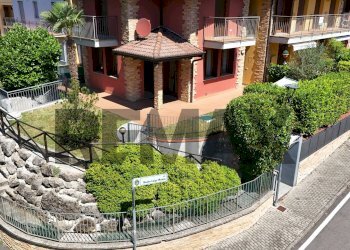 Edificio all\'aperto - Bilocale VIA BEATO LUIGI MONZA
 
1, Endine Gaiano - foto 3