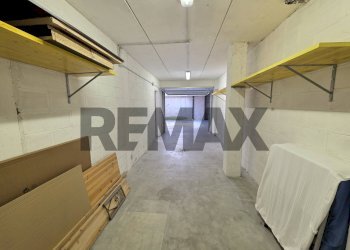 Hall / corridoio - Bilocale VIA BEATO LUIGI MONZA
 
1, Endine Gaiano - foto 23