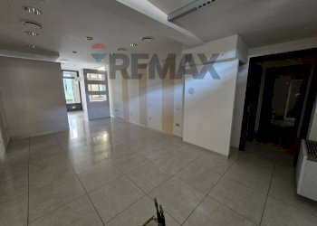 Stanza vuota - Negozio VIA SALVO D'ACQUISTO
91, Trescore Balneario - foto 1