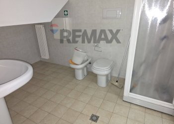 Bagno - Negozio VIA SALVO D'ACQUISTO
91, Trescore Balneario - foto 11