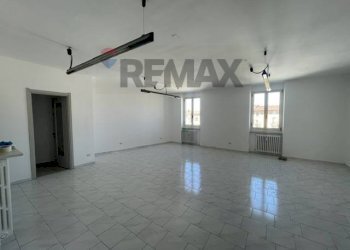 Stanza vuota - Ufficio PIAZZA CAVOUR
17, Trescore Balneario - foto 2