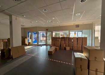 Ricezione / Lobby - Commercial Premises PIAZZA CAVOUR
16, Trescore Balneario - photo 7