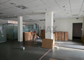 Non correlato - Commercial Premises PIAZZA CAVOUR
16, Trescore Balneario - photo 11