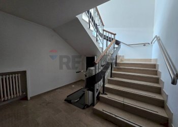 Scale - Commercial Premises PIAZZA CAVOUR
16, Trescore Balneario - photo 24