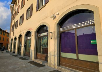 Edificio all\'aperto - Commercial Premises PIAZZA CAVOUR
16, Trescore Balneario - photo 36