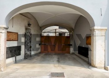 Hall / corridoio - Rustic Via santa Maria elisabetta
 
14, Palosco - photo 31