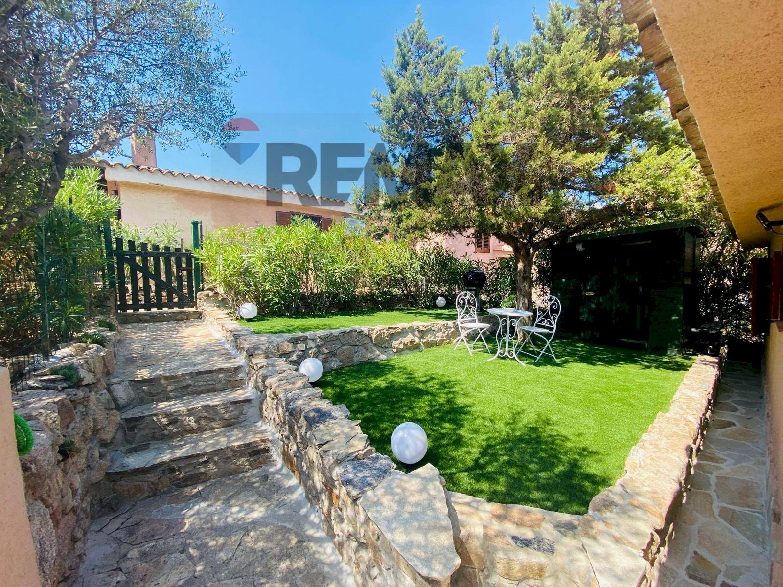Giardino - Villa a Schiera Via su terrabinu
s.n.c., Olbia - foto 3