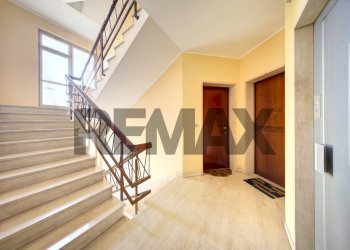 Scale - Three-room apartment Corso Traiano
89, Torino - photo 20