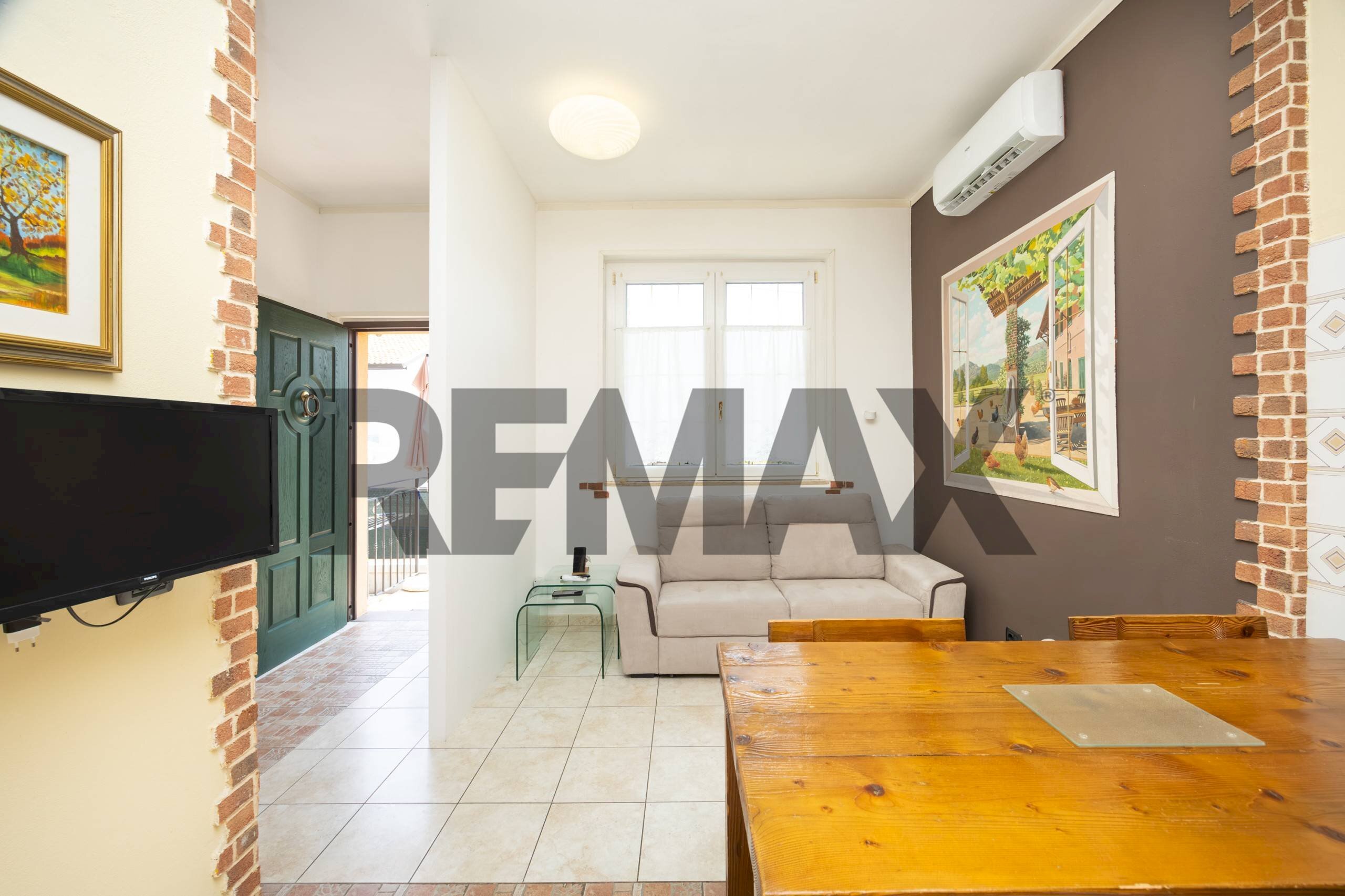 Sala da pranzo - Villa VIA SAN GIOVANNI BOSCO
 
17, Trezzo sull'Adda - foto 2