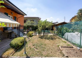 Giardino - Villa VIA SAN GIOVANNI BOSCO
 
17, Trezzo sull'Adda - foto 28