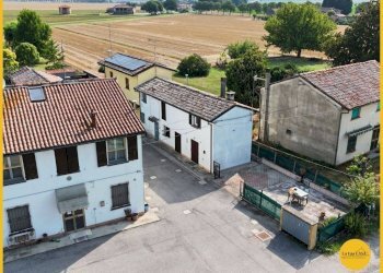 Foto 1 - Villa a Schiera Via Borgo Masotti
 
8/1, Argenta - foto 1