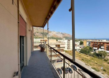 Foto 14 - Quadrilocale Via Campania
 
12, Carini - foto 13
