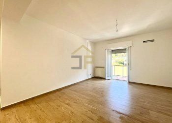 Foto 11 - Three-room apartment Via Bronte
 
15, Palermo - photo 11