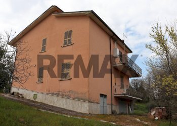 Casa all\'aperto - Casa indipendente via Colle Tronco
 
59, San Giovanni Incarico - foto 16