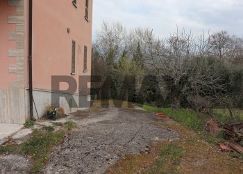 Giardino - Casa indipendente via Colle Tronco
 
59, San Giovanni Incarico - foto 18