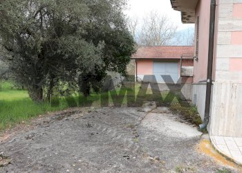 Giardino - Casa indipendente via Colle Tronco
 
59, San Giovanni Incarico - foto 19