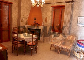 Sala da pranzo - Casa indipendente via Colle Tronco
 
59, San Giovanni Incarico - foto 30