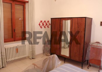 Camera / camera da letto - Casa indipendente via Colle Tronco
 
59, San Giovanni Incarico - foto 33
