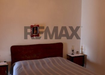 Camera / camera da letto - Casa indipendente via Colle Tronco
 
59, San Giovanni Incarico - foto 34