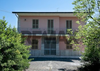 FRONTALE CASA - Independent house via Colle Tronco
 
59, San Giovanni Incarico - photo 6