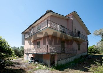 Casa all\'aperto - Independent house via Colle Tronco
 
59, San Giovanni Incarico - photo 8