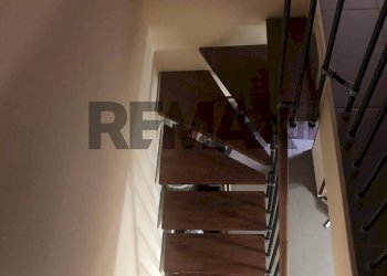 Scale - Casa indipendente VIA COLONNA DI SERRA
 
13, Lamezia Terme - foto 20