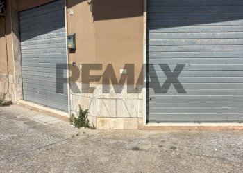 Edificio all\'aperto - Shop Via Martiri Di Belfiore
 
27, Marino - photo 4