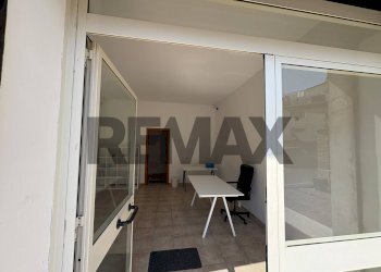 Ufficio - Shop Via Martiri Di Belfiore
 
27, Marino - photo 3