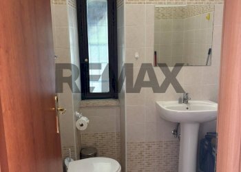 Bagno - Shop Via Martiri Di Belfiore
 
27, Marino - photo 14