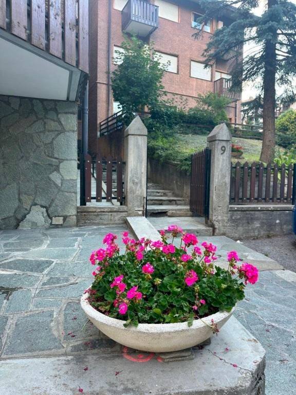 Cortile interno - Bilocale via Genova, 9, Bardonecchia - foto 2