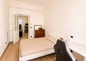 Camera da letto - Terreno non edificabile via Ayroli, 28, Genova (zona Marassi) - foto 3