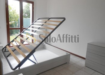 CAMERA MATRIMONIALE - Appartamento Via Aldo Rossi 12, Pavia - foto 10