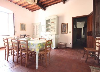 Ampia casa colonica in vendita tra Lucca e Camaior - Casale Valpromaro, Massarosa - foto 1