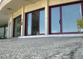 DILEOIMMOBILIARE VENDE LOCALE COMMERCIALE - Capannone Monteprandone - foto 1